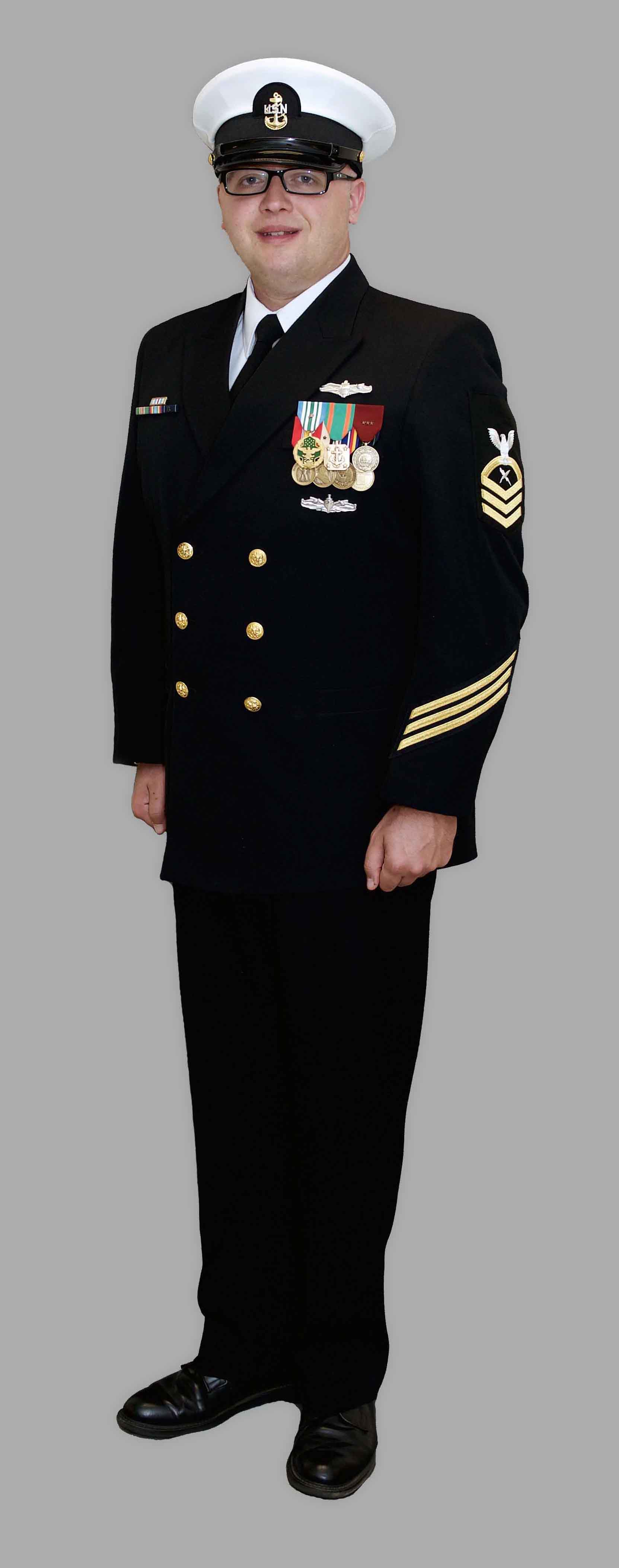 US Navy Chief Uniform: A Closer Look at the Iconic Dress Blues - News ...